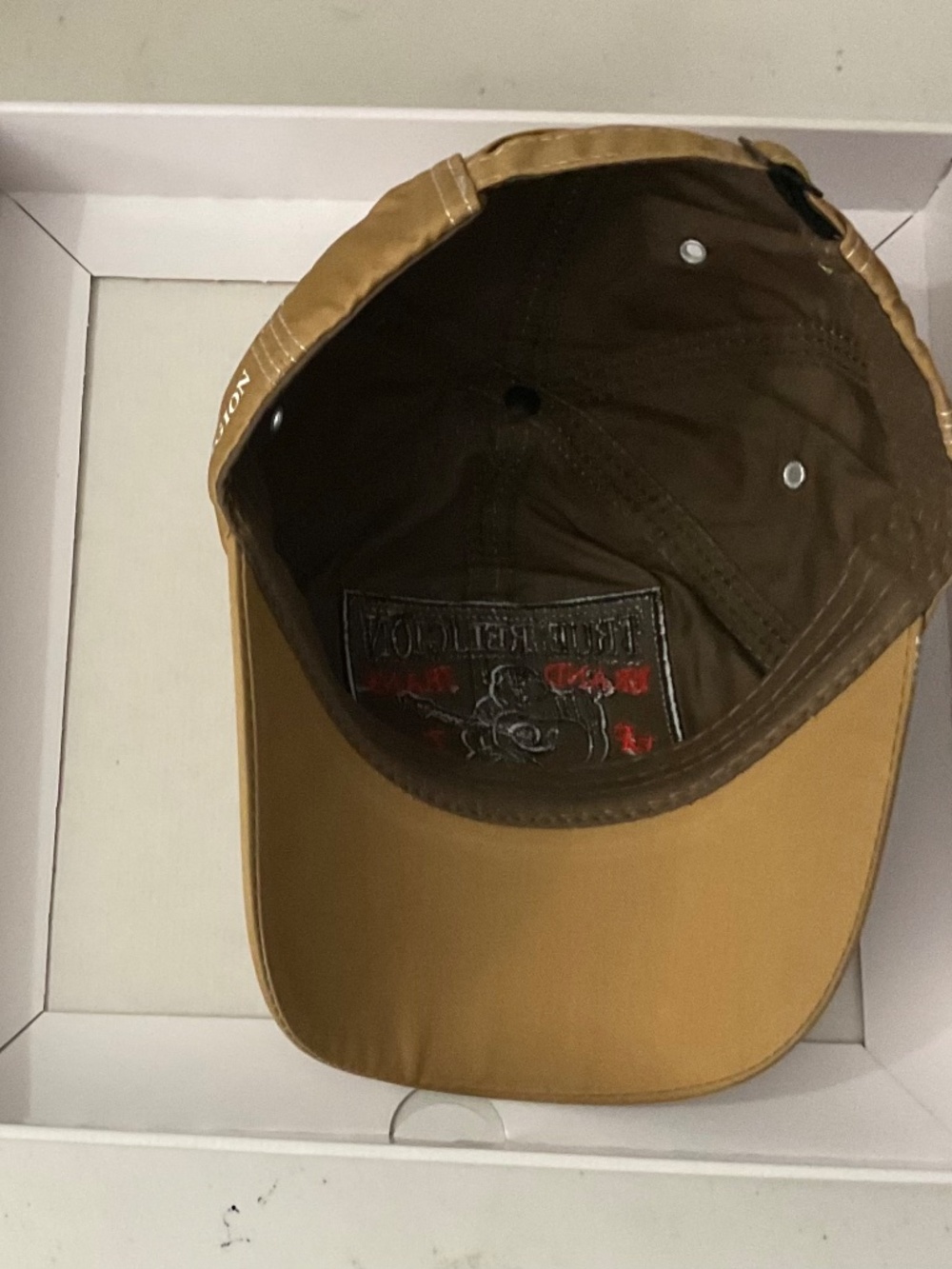 True religion Cap. - Picture 5 of 6